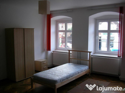 Apartament la casă - Brașovul vechi, cod 8989