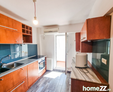 Apartament Spațios de 3 Camere Renovat Integral - Vatra Lum