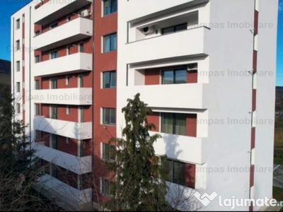 Apartamente noi, priveliste superba, liniste, vecini decenț