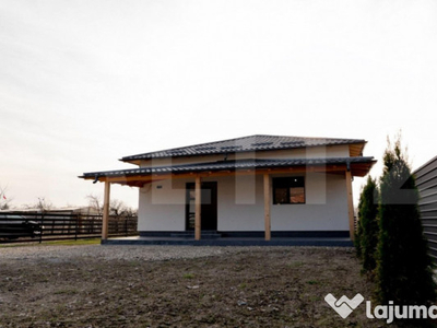 Casa de vanzare, teren 450 mp, Piscani