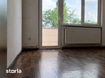 Apartament decomandat cu 2 camere pivnita si balcon Terezian Sibiu