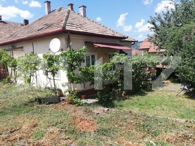 Oază Urbană în Inima Clujului: Casa de 110 mp cu Grădină și Spații Generoase