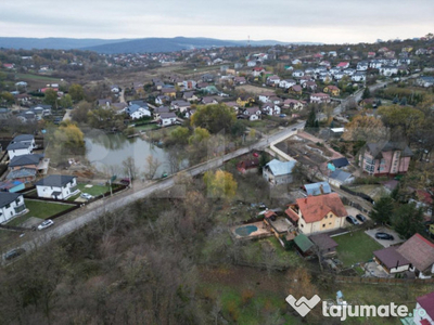 Teren, 1200mp, strada principala Barnova