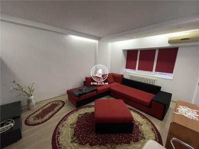 Apartament 3 camere de inchiriat Pacurari