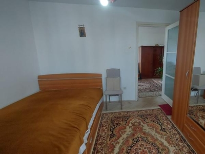 2 camere Centru, la P-uri, etaj 6/7, pret 51000 Euro