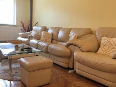 Apartament 2 camere zona Spitalul Judetean_Termen lung