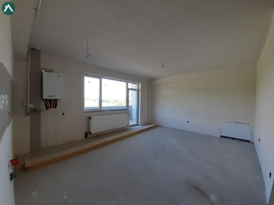 Apartament 3 camere 66 mp cu CF ,parter, semifinisat, garaj Floresti