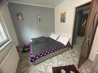 Apartament cu 2 camere in zona SCOALA 8 ,