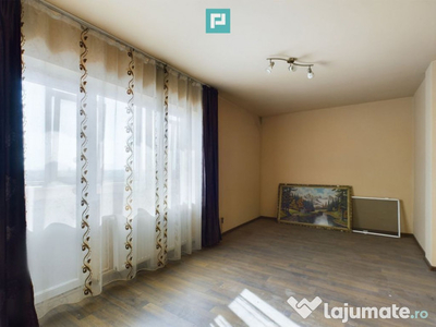 Apartament cu 3 camere, zona Gării