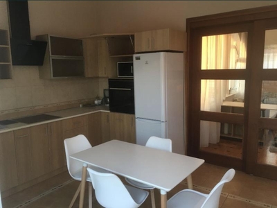 Apartament de 2 camere, decomandat, 60mp plus terasa de 35mp, zona Zorilor