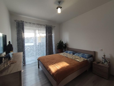 Apartament de vanzare | 3 camere | Zona Sesul de Sus