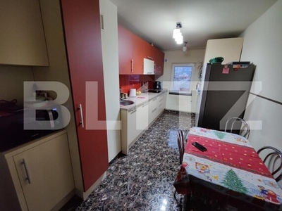 Apartament de 4 camere, 2 bai, 82mp, zona Calea Floresti