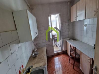 Apartament cu 2 camere in zona Unirii Sud ~ etaj 2 din 4 ~ confort 1 decomandat ~ Pret: 59.000 euro