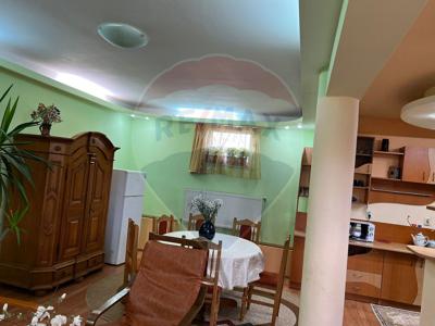 Casavila 5 camere inchiriere in Bacau, Calea Romanului