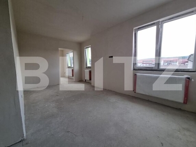 Apartament 2 camere, orientat S-E, etaj intermediar, ultracentral, zona Eroilor