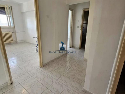 Apartament 3 camere Constantin Brancoveanu, vanzare apartament 3 camere dec