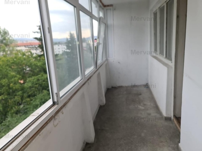 Apartament cu 2 camere de vânzare în Câmpina