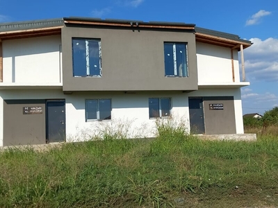 Casa Comuna Berceni Va oferim spre vanzare 2 duplexuri in co