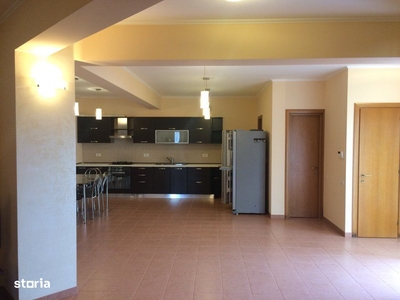 Apartament cu 2 camere,prima inchiriere, centrala proprie, Soarelui