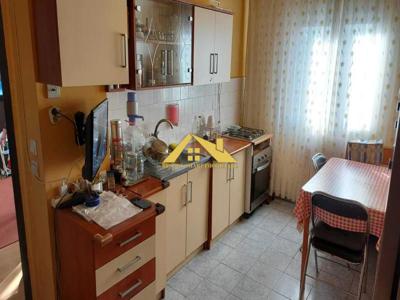 Apartament cu 3 camere de vanzare, Ampoi 1