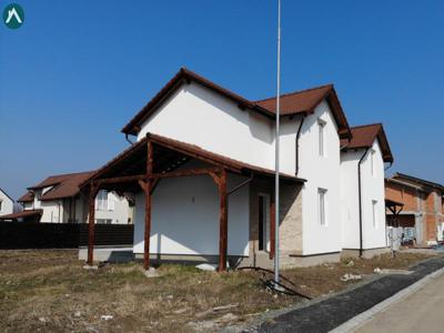 Casa noua de vanzare in Via Carmina, Arad (comision 0)
