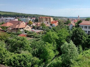 ap. 3 camere, 2 balcoane, loc parcare, zonă bună, panoramă deosebită