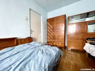 Apartament 2 camere, centrala proprie, zona Girocului