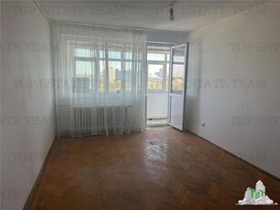 Apartament 2 camere de vanzare in zona Pajura