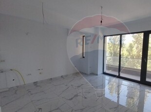 Apartament 2 camere de vanzare pe Bld. Mamaia Constanta