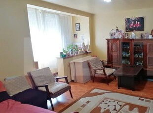 Apartament 2 camere decomandat 52mp baie bucatarie Zona Blaj