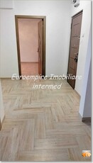 Apartament 2 camere decomandate zona Tomis 3