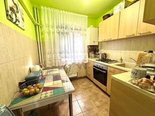 Apartament 2 camere, pozitie excelenta, zona Dambovita