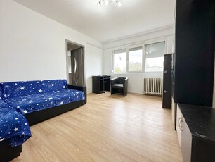 Apartament 2 camere, semidecomandat, 50 mp utili, etaj 4/4, zona Doina