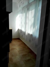 Apartament 2 camere,ultracentral,etaj 3din4,zona Spicul