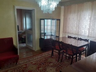 apartament 2camere Onești