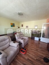 Apartament 3 camere, 4 4, Mihai Bravu - 71000 euro