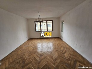 Apartament 3 camere, 71 mp utili, etaj 4 + pod + boxa 7 mp, Cetate