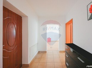 Apartament 3 camere de vânzare în Cartierul Soarelui, 1.100 Euro/mp