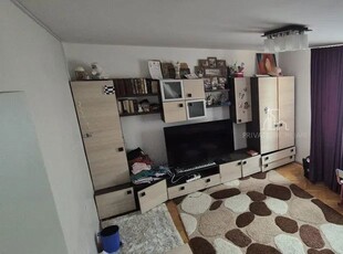 Apartament 3 Camere, Decomandat, Mobilat/Utilat, Zona Dâmbu