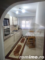 Apartament 3 camere, etaj 4, Radauti