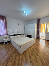 Apartament 3 camere, etaj intermediar, 78 mp, Radauti