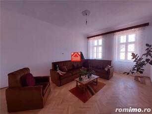 Apartament 3 camere, P-ta Catedralei