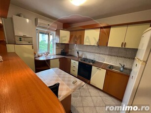 Apartament 3 camere zona Doi Stejari