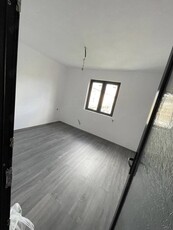 apartament 39800 euro neg Blaj str Eroilor bl 20 sc C etaj 4 cu pod