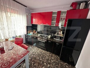 Apartament cu 2 camere, 44mp, etaj intermediar cu balcon zona Petrom