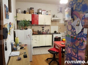 Apartament cu 2 camere, 89 mp, la casa, Central