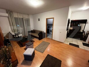 Apartament cu 2 camere cu loc de parcare, etaj intermediar, zona Titan