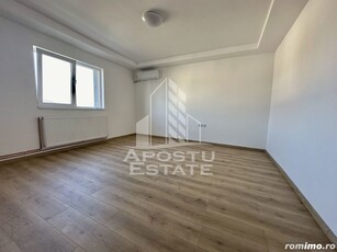 Apartament cu 2 camere, etaj 1, pod propriu, la asfalt, Giroc