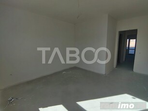 Apartament cu 3 camere balcon si loc parcare COMISION 0% CUMPARATOR