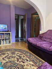 Apartament cu 3 camere, central